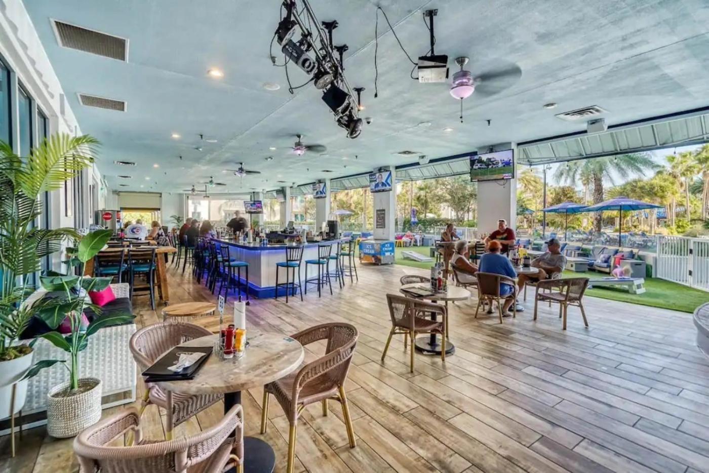 5 Star Resort 11Th Fl Stunning Sunrise 2Br 2Ba King Suite,Pools ,Shuttle Or Walk To Beach Destin Esterno foto