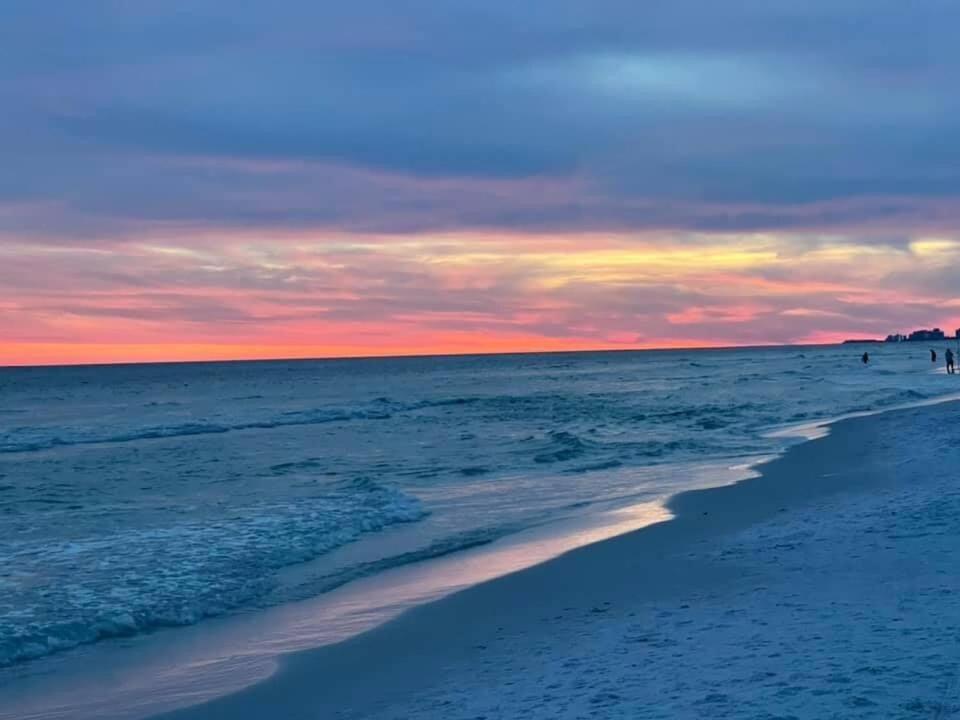 5 Star Resort 11Th Fl Stunning Sunrise 2Br 2Ba King Suite,Pools ,Shuttle Or Walk To Beach Destin Esterno foto